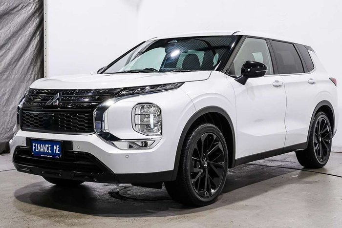 2024 Mitsubishi Outlander LS