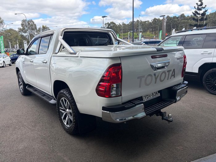 2016 Toyota Hilux SR5