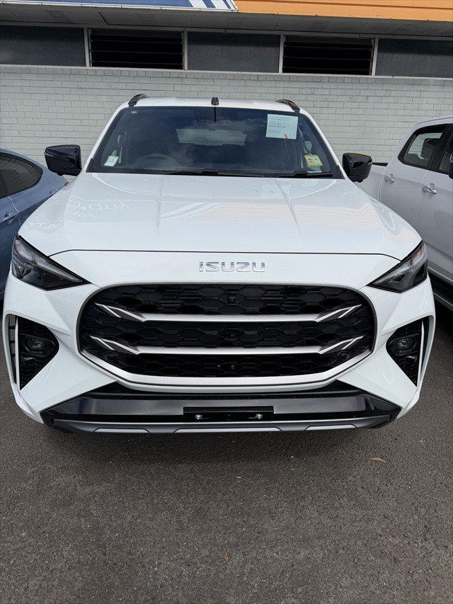 2026 Isuzu MU-X