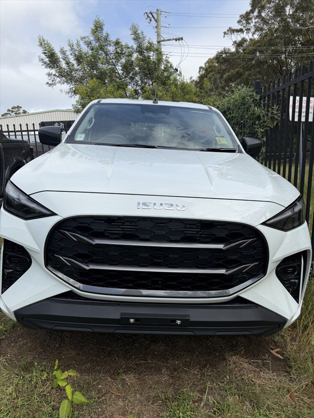 2026 Isuzu MU-X