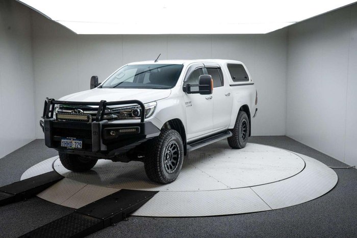 2017 Toyota Hilux SR5