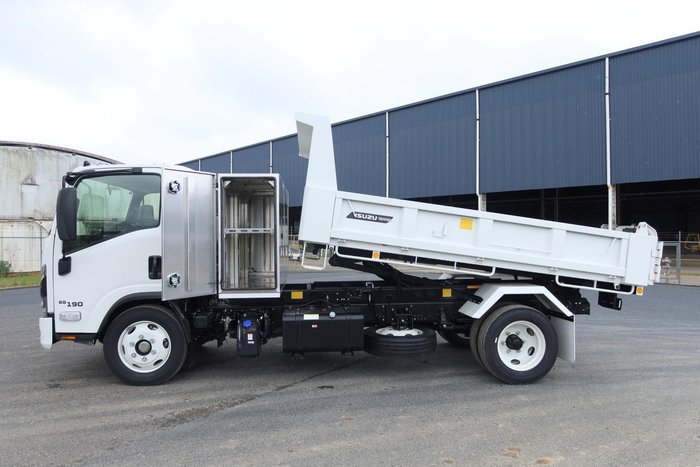 2026 Isuzu N Series NQR 88/80-190 AM D38 Tipper