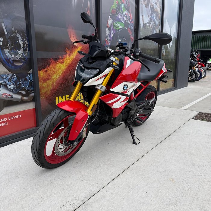 2022 BMW G 310 R