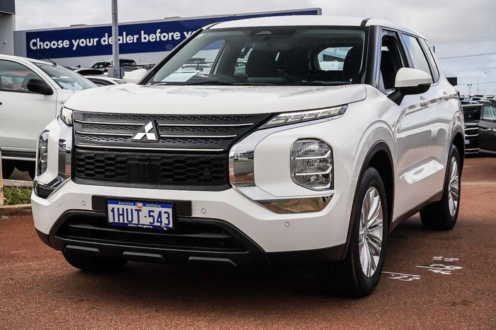 2022 Mitsubishi Outlander ES