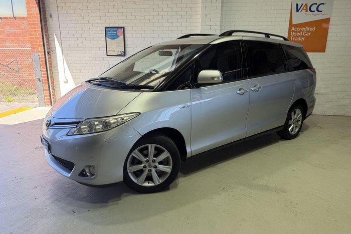 2011 Toyota Tarago GLX