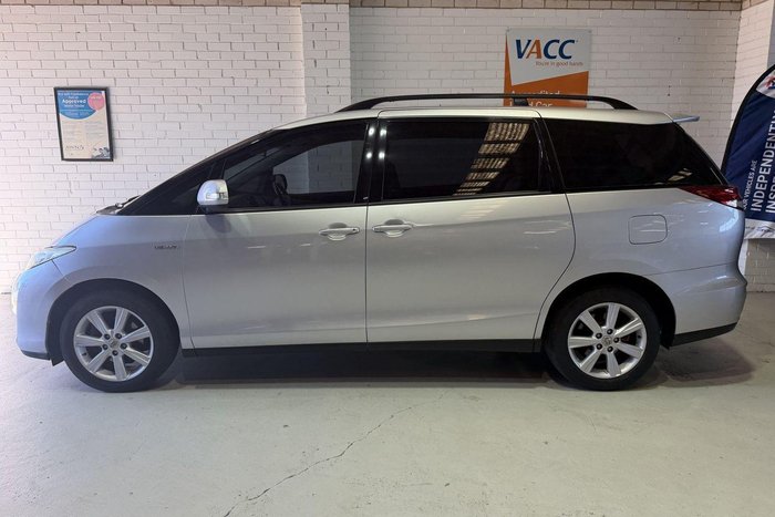 2011 Toyota Tarago