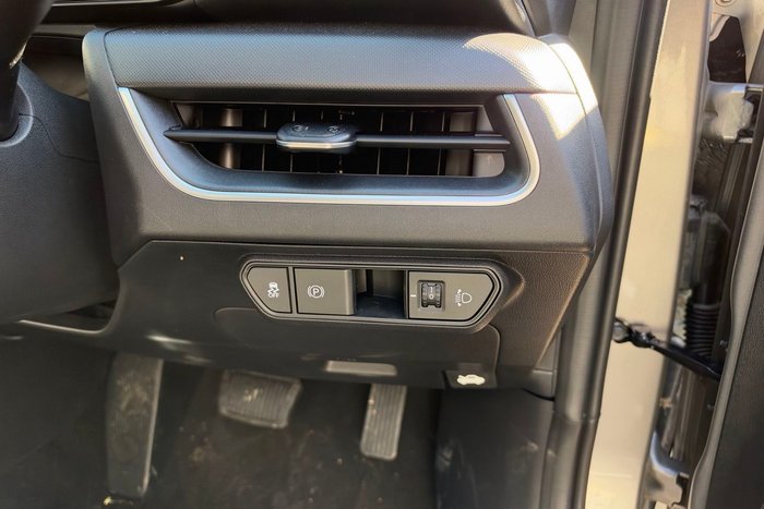2025 Kia K4 S