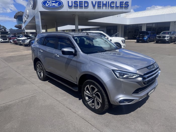 2022 Isuzu MU-X LS-T