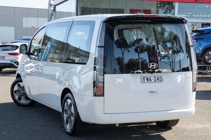 2026 Hyundai STARIA