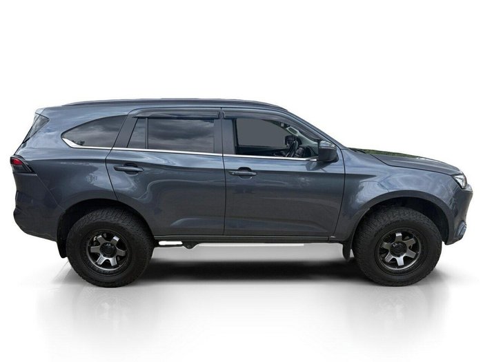 2022 Isuzu MU-X LS-U