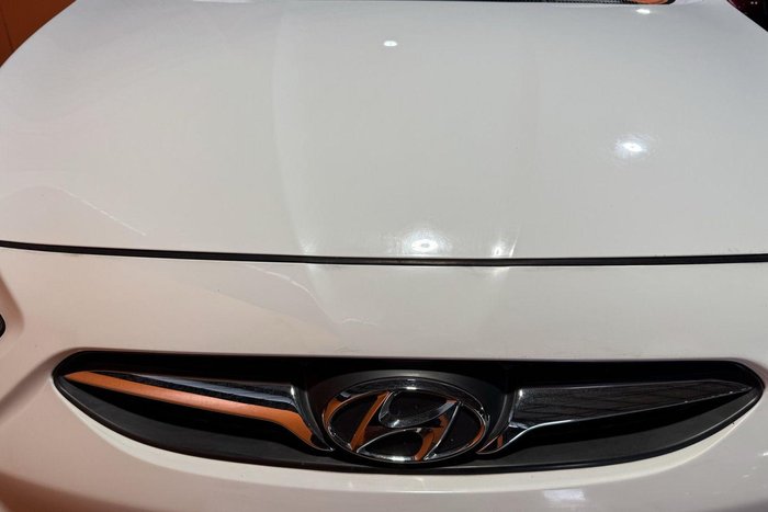 2014 Hyundai Accent Active
