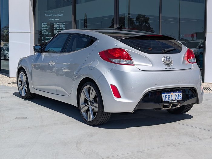 2012 Hyundai Veloster +
