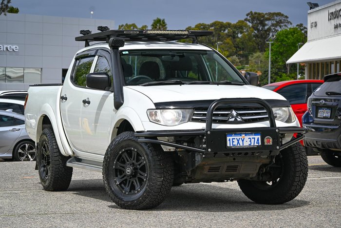 2015 Mitsubishi Triton