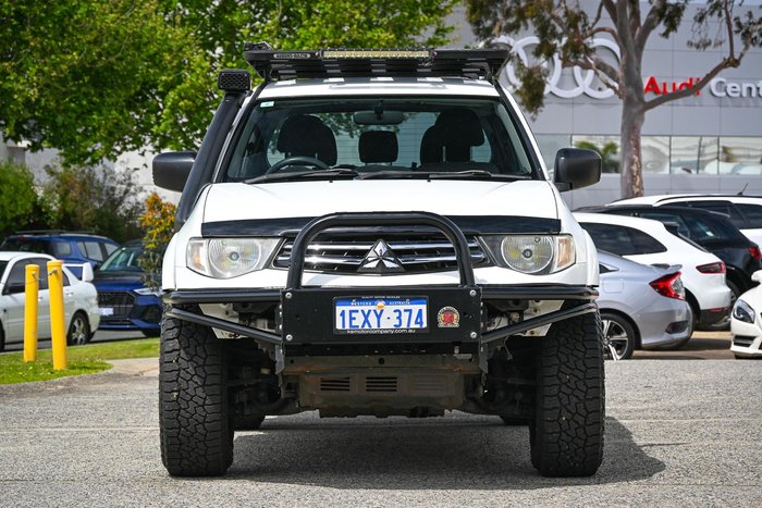 2015 Mitsubishi Triton GLX