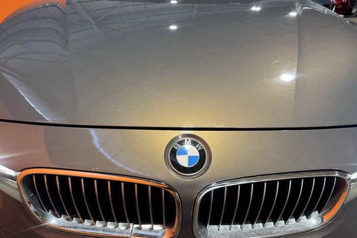 2015 BMW 3 Series 330i Luxury Line