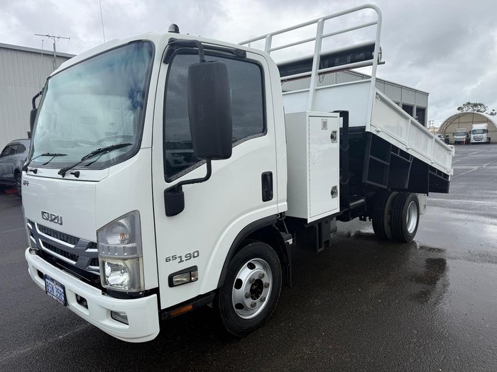 2016 Isuzu N Series