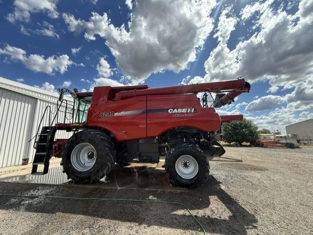 2015 CASE IH 8240