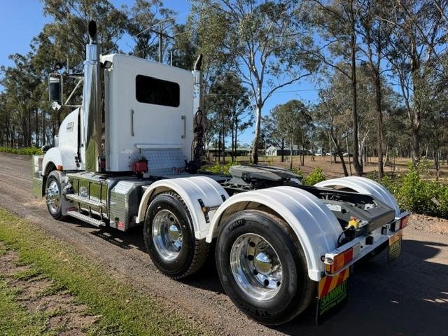 2016 Kenworth T600 Series T609