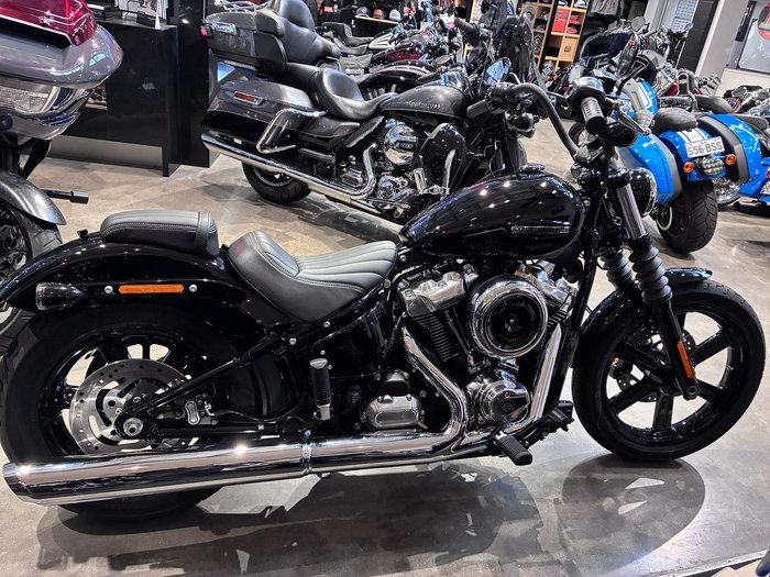 Harley-Davidson Street Bob 117 (FXBB) Softail