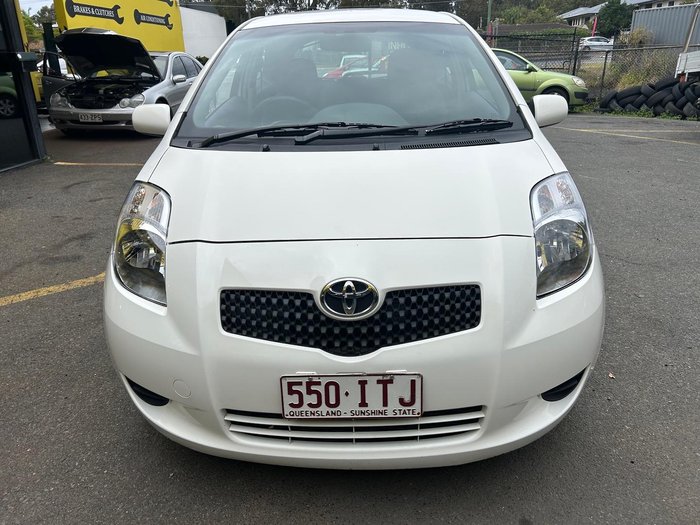 2006 Toyota Yaris YR