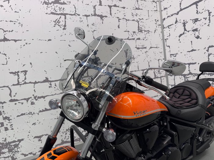 2021 Kawasaki Vulcan 900 Custom (VN900C) Vulcan Orange