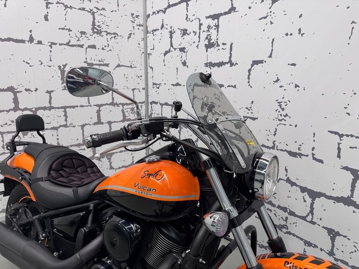 2021 Kawasaki Vulcan 900 Custom (VN900C) Vulcan Orange