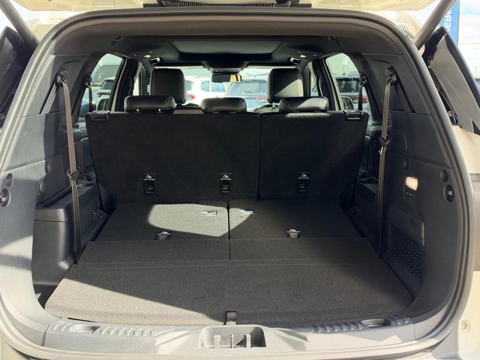 2026 Ford Everest Platinum MY26.00 4X4 Dual Range Arctic White