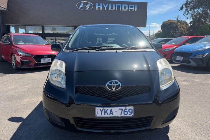 2011 Toyota Yaris YR