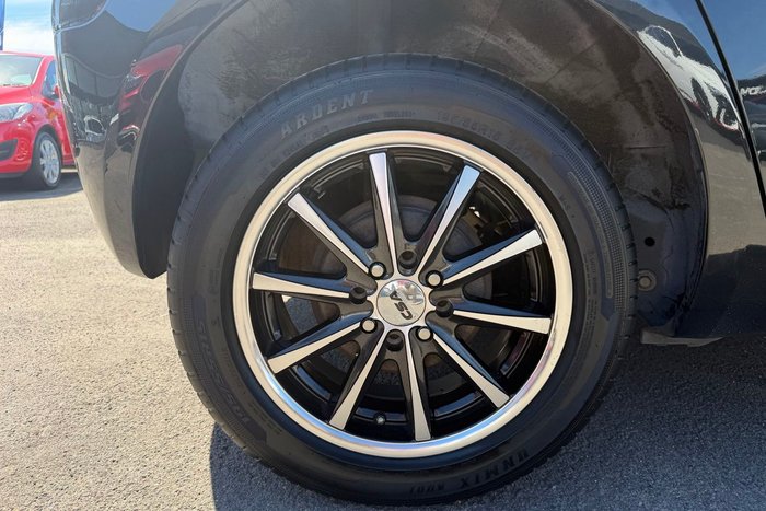 2011 Toyota Yaris YR