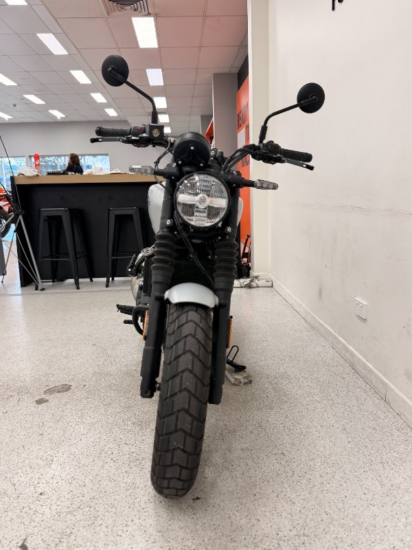 2026 Royal Enfield GUERILLA 450