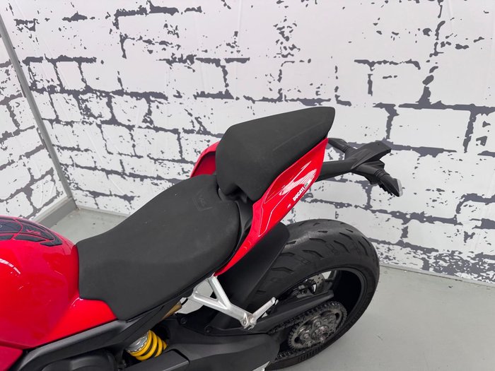 2021 Ducati Streetfighter V4 Streetfighter Red