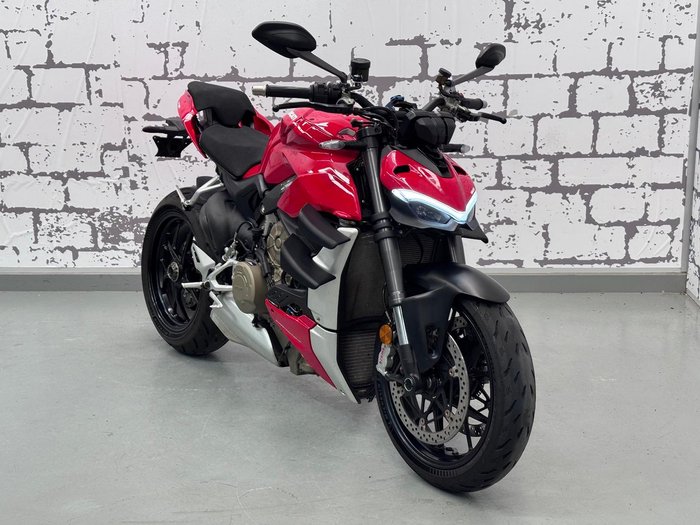 2021 Ducati Streetfighter V4 Streetfighter Red
