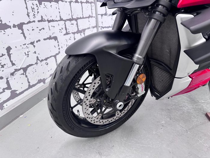 2021 Ducati Streetfighter V4 Streetfighter Red