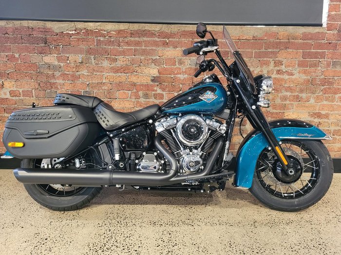 Harley-Davidson Heritage Classic 117 (FLHC) Softail
