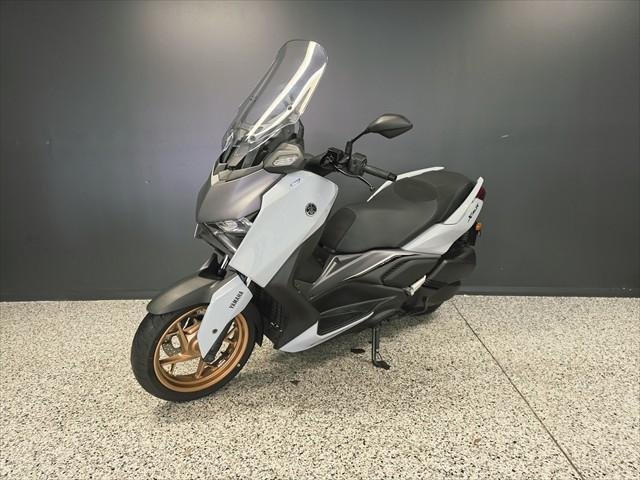 2025 Yamaha XMAX 300 V2