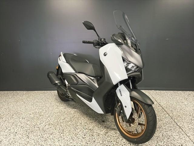 2025 Yamaha XMAX 300 V2