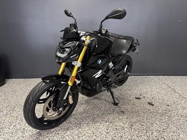 2022 BMW G 310 R