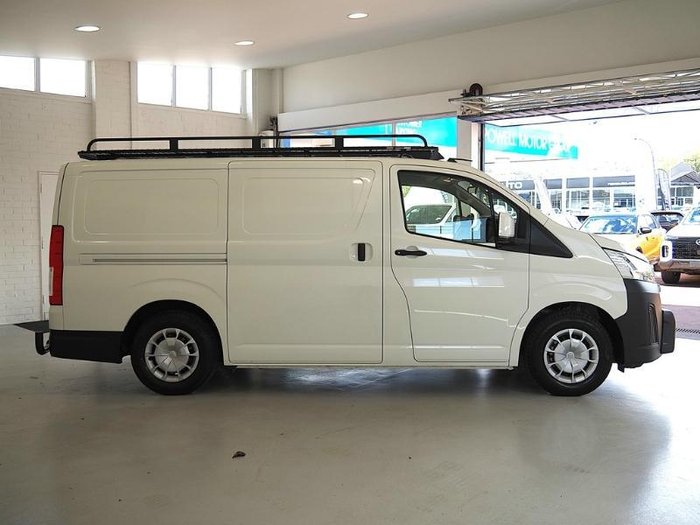 2023 Toyota Hiace