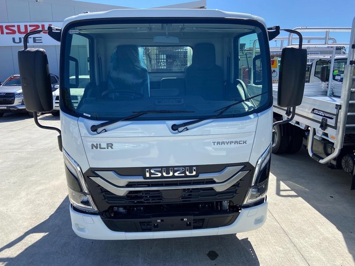 2026 Isuzu Nlr