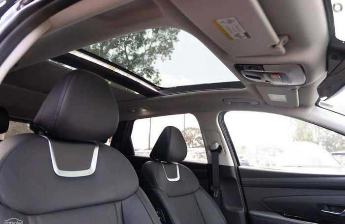 2026 Hyundai Tucson Hybrid Premium
