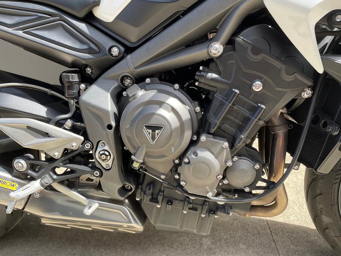 2020 Triumph Street Triple S 660 LAMS Street Triple White