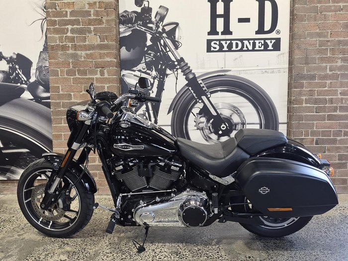 2020 Harley-Davidson Sport Glide 107 (FLSB)
