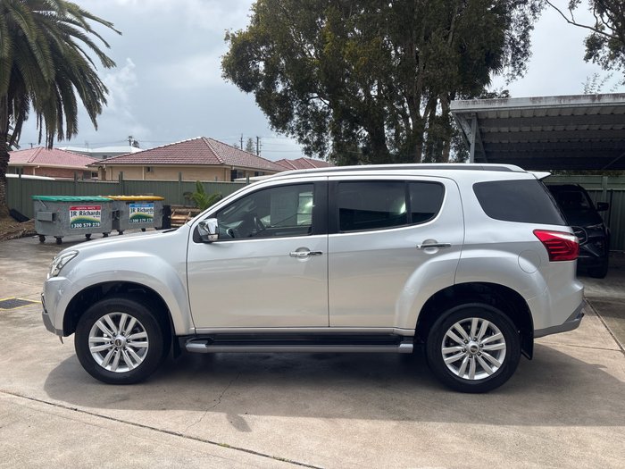 2018 Isuzu MU-X LS-T