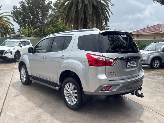 2018 Isuzu MU-X LS-T