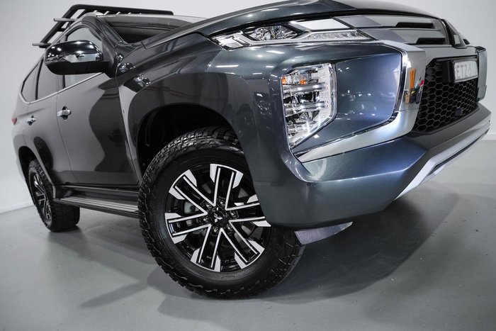 2022 Mitsubishi Pajero Sport GLS