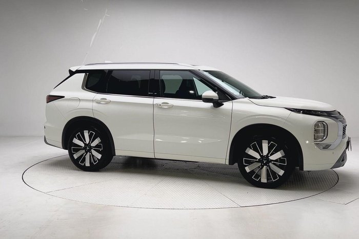 2025 Mitsubishi Outlander