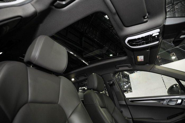 2022 Porsche Macan