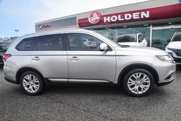 2020 Mitsubishi Outlander ES