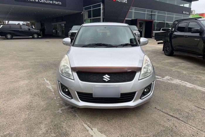 2015 Suzuki Swift GL Navigator