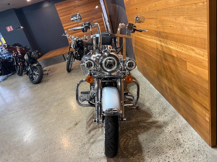 2019 Harley-Davidson Road King 107 (FLHR)
